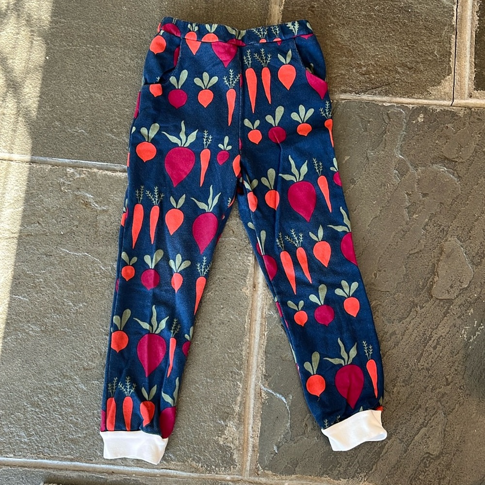 Winter Water Factory Kids Sweatpants Size 8